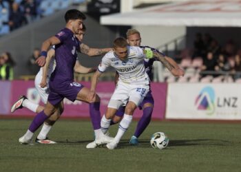 «Динамо» чудом выиграло у «ЛНЗ» в Украинской Премьер-лиге