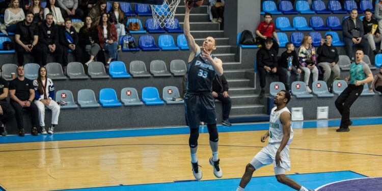 Дніпро переміг Запоріжжя в матчі Суперліги Favbet – Федерація баскетболу України