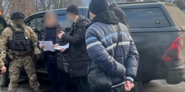 Хабар посадовцю поліції у Полтаві: кого відсторонили – ПОЛТАВА СЬОГОДНІ