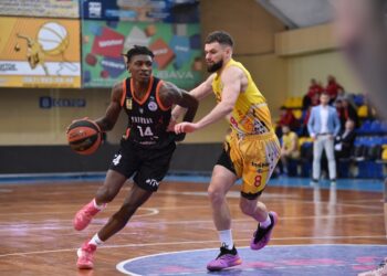 Кривбас з камбеком переміг Старий Луцьк – Федерація баскетболу України