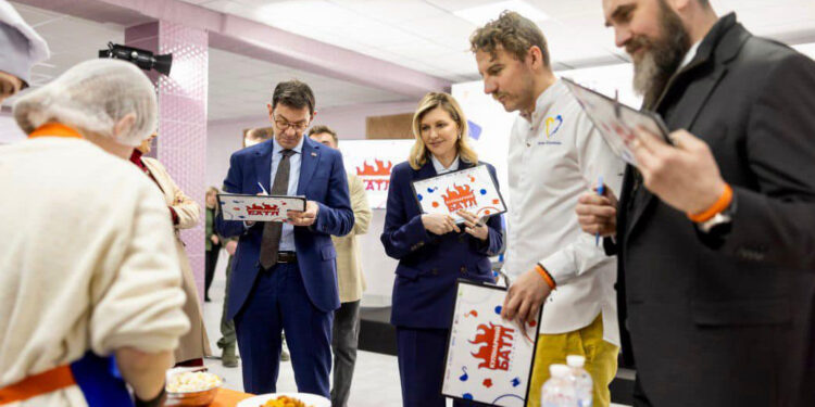 “Кулінарні батли”: прикарпатці — серед кращих у конкурсі для юних кухарів