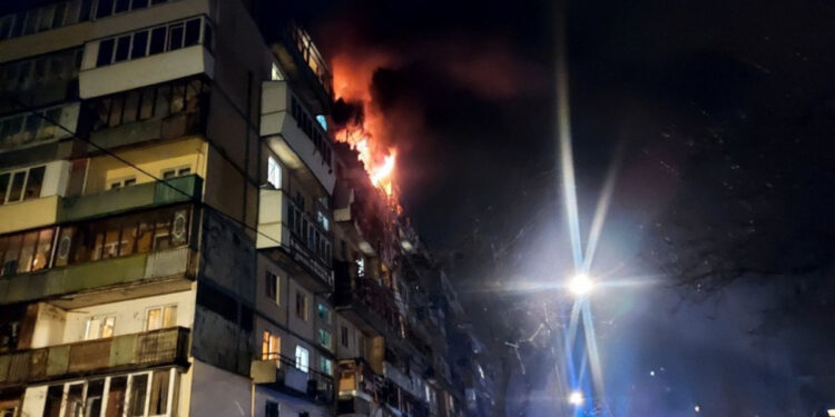 Масована атака на Київ в ніч з 22 на 23 березня – внаслідок обстрілу постраждав будинок відомого запорізького актора Андрія Ісаєнка  | Новости Запорожья