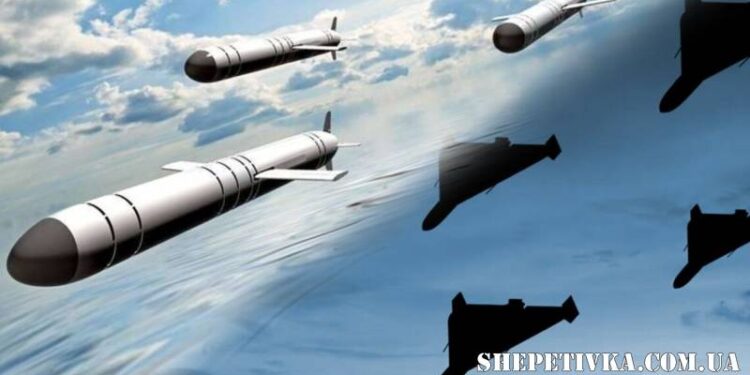 На Хмельниччині під час повітряної тривоги оборонці знищили 7 “шахедів” та 3 ракети —Хмельнитчина