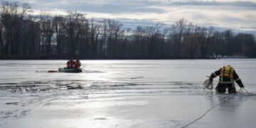 На Львівщині рибалка провалився під лід