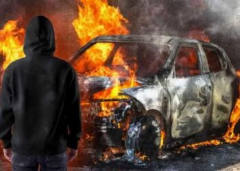 Підпалював автівки військових за гроші: у Миколаєві затримали одесита на гарячому :: Інтент :: Суспільно-політичне видання:: Регіональна мережа якісної журналістики