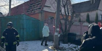 Російські безпілотники 1 березня атакували Запоріжжя –  вибуховою хвилею пошкодили будинки та авто | Новости Запорожья