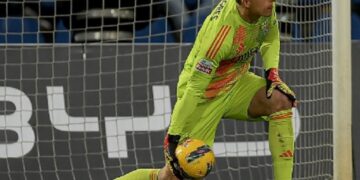 Сейвы Трубина не спасли «Бенфику» от минимального поражения «Барселоне» в ЛЧ