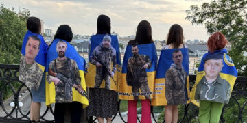 “Щоб Героїв вшановували та пам’ятали”: як в Івано-Франківську функціонує громадська організація “Дружини Янголів”