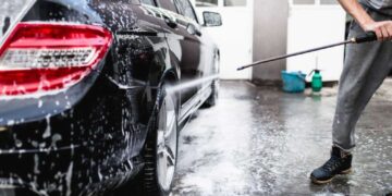 Скільки коштує помити машину в Дніпрі: огляд цін та послуг- Дніпро оперативний