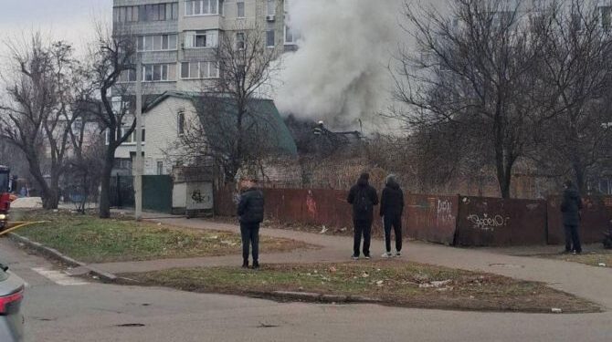 У Черкасах горів приватний будинок — Новини Черкащіни