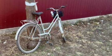 У Шепетівці автомобіль збив літню велосипедистку —Хмельнитчина