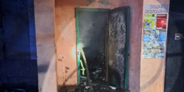 У Запоріжжі 24 березня сталася пожежа у багатопопверхівці – горіло приміщення прибиральниці. надзвичайники врятували дівчину | Новости Запорожья