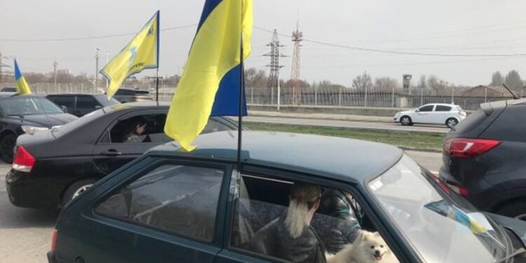 У Запоріжжі відбувся автопробіг на підтримку військовополонених – до нього долучилися Герої, які вже повернулися додому в результаті обмінів | Новости Запорожья