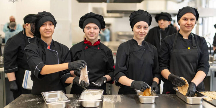 У Запоріжжі відкрили унікальний кулінарний хаб – навчатимуть кулінарів готувати по-новому | Новости Запорожья