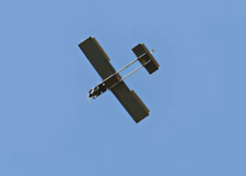 У Запорізькому районі в селі Розуміка знайшли російський дрон Молнія-2 – небезпечну знахідку виявив запорізький дослідник Валерій Кємєнов | Новости Запорожья