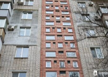 В Корабельному районі відновлюють пошкоджені ворожими обстрілами будинки » Миколаївський Оглядач