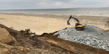 Виділили гроші на добудову дамби Кременчуцького водосховища