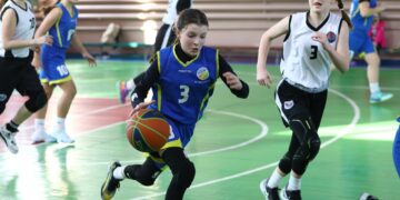 ВЮБЛ серед дівчат 2012 року: визначились учасниці топ-8 – Федерація баскетболу України