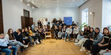 Волонтерство і підлітки: SavED і Українська Волонтерська Служба провели тренінг для школярів Миколаївщини » Миколаївський Оглядач