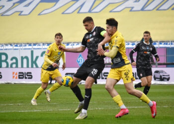 «Зоря» перервала свою пропускну серію з семи матчів і здобула перемогу над «Рухом»