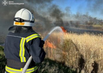 17 та в ніч проти 18 квітня підрозділи ДСНС загасили 11 пожеж, одна з них спричинена ворожим обстрілом » Миколаївський Оглядач