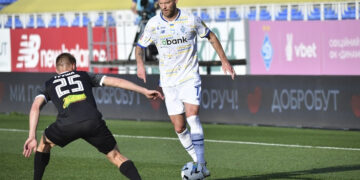 Андрій Ярмоленко у 990-му матчі «Динамо» в Чемпіонаті України наздогнав Сергія Реброва