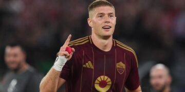 Артем Довбик шикарным голом помог «Роме» попасть в зону еврокубков в Серии А