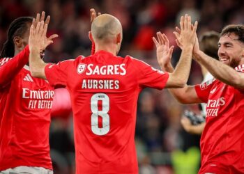 «Бенфика» чудом не упустила победу над аутсайдером «Фаренсе» в чемпионате Португалии