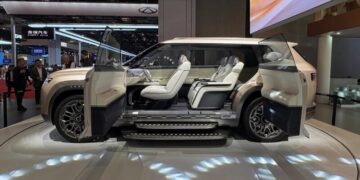 Chery показала майбутній флагман Exeed — АВТО