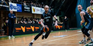 Дніпро впевнено переміг Говерлу та повів у серії плейоф Суперліги Favbet – Федерація баскетболу України