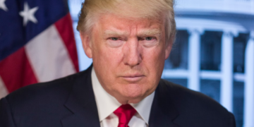 Дональд Трамп оголосив надзвичайний стан в економіці США