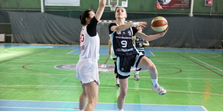 Франківськ-Прикарпаття вийшов вперед у півфінальній серії з Вінницею: фотогалерея – Федерація баскетболу України