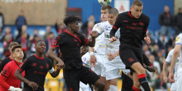 Гравці «Динамо» в матчі з «Кривбасом» видали найменшу в сезоні середню дистанцію ударів