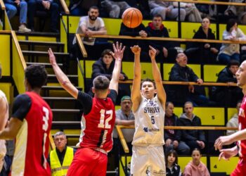 Харківські Соколи в напруженому матчі перемогли Хмельницький і вийшли в фінал Вищої ліги – Федерація баскетболу України