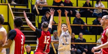 Харківські Соколи в напруженому матчі перемогли Хмельницький і вийшли в фінал Вищої ліги – Федерація баскетболу України