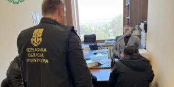 Інспектори рибоохоронного патруля разом зі спільником незаконно виловили рибу на Черкащині на майже півмільйона гривень 