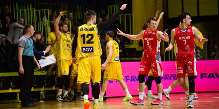 Київ-Баскет покараний штрафом за прояви расизму з боку вболівальниці на матчі з Рівним – Федерація баскетболу України