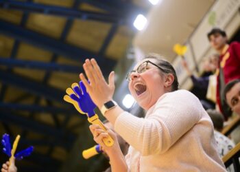 Київ-Баскет та Рівне зіграють третій матч півфінальної серії: фото вболівальників попередніх ігор – Федерація баскетболу України