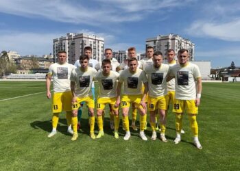 Клуб Другої ліги України вийшов на поле у футболках підтримки постраждалих та загиблих від теракту у Сумах