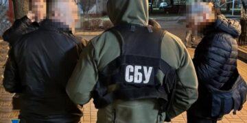 На Черкащині чоловік за 10 тисяч доларів пропонував “ухилянтам” сховатися від мобілізації