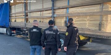 На Львівщині перекрили канал контрабанди деревини