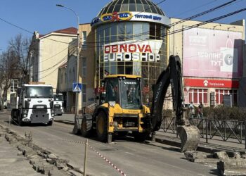 На Симона Петлюри змінюють бруківку: яка мета ремонту