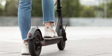 Обмеження для електросамокатів у Дніпрі: що зміниться |  |