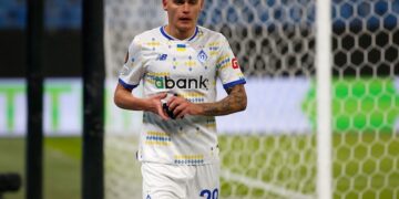 Официально. «Динамо» продлевает контракт со своим капитаном