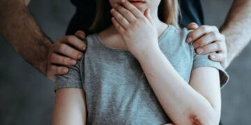 Шепетівчанин отримав вирок за зґвалтування неповнолітньої падчерки —Хмельнитчина