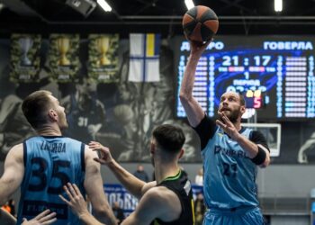 Станіслав Тимофеєнко зіграв історичний матч в Суперлізі Favbеt – Федерація баскетболу України