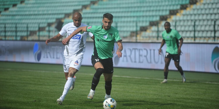 У 24-му турі у матчі «Ворскли» та «Полісся»» відбулося 1600-е вилучення в Чемпіонаті України