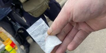 У Черкасах на одній з вулиць виявили чоловіка з наркотиками