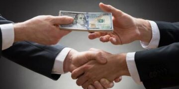 У Києві на хабарі викрили топчиновника КМДА – RegioNews.ua