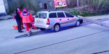 У Шепетівці авто зіткнулорсь з електроопорою: водій помер —Хмельнитчина